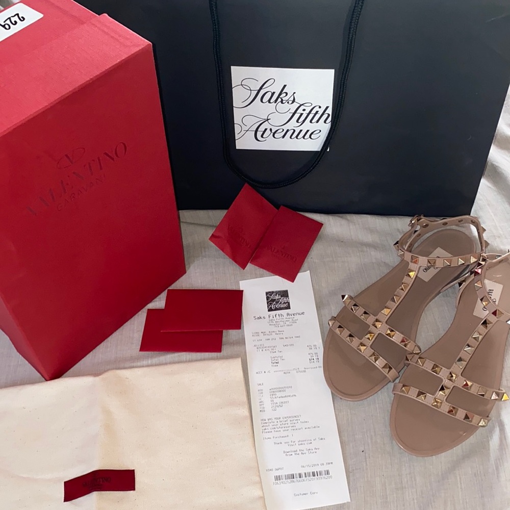 VALENTINO Rockstud Flat Sandal Size 37 in Poudre - Picture 1 of 2